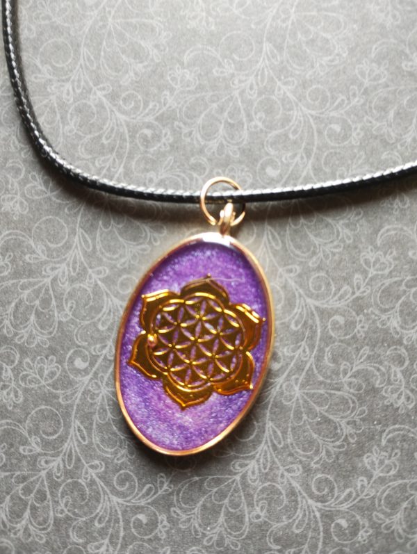 Collier pendentif fleur de vie quantité limitée – Image 2