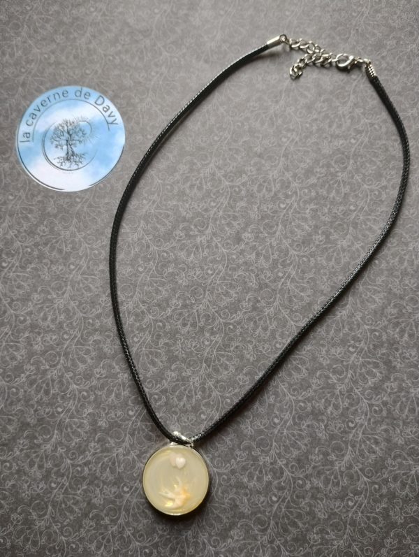 Collier colombe avec cœur quantité limitée