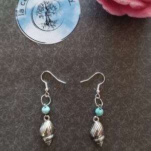 Boucle d oreille coquillage avec véritable pierre turqoise