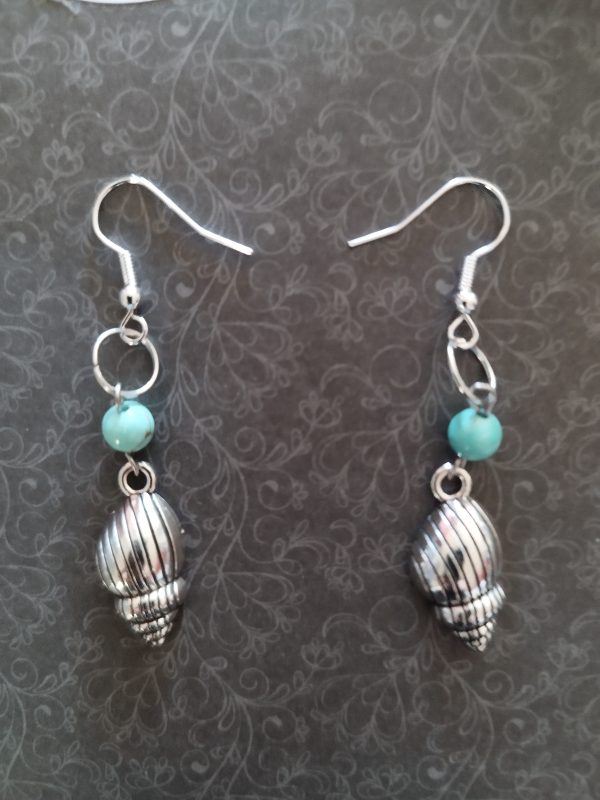 Boucle d oreille coquillage avec véritable pierre turqoise – Image 2