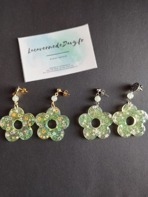 Boucles d'oreilles en forme de fleur transparente avec pierre d'aventurine