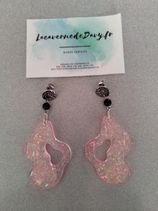 Boucles d'oreilles corail transparent rose avec pierre obsidian – Image 2