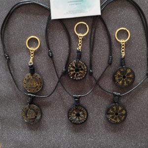 Boussole viking et Valknut "nœud des guerriers"