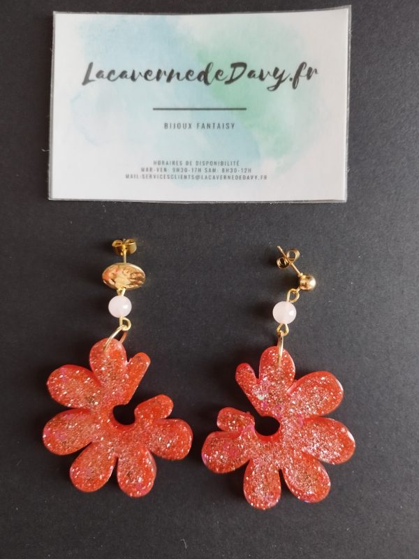 Boucles d'oreilles fleur a paillette avec pierre de quartz rose – Image 3