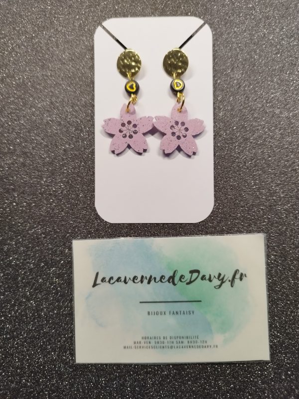 Boucles d'oreilles fleur pailletée – Image 2