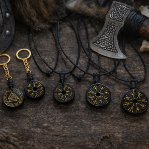 Boussole viking et Valknut "nœud des guerriers"